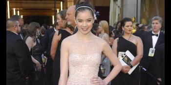 Hailee Steinfield Jadi Juliet