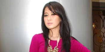 Jelang Nikah, Astrid Kencangkan Paha?