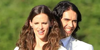 Jennifer Garner Hafal Bagian 'Dalam' Russel Brand!