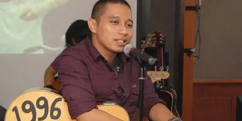 Indra The Rain Awalnya Terpikir Komersilkan Novel