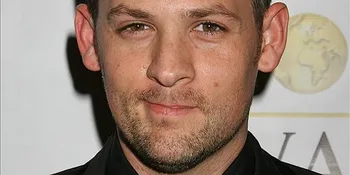 Good Charlotte Batal ke Bali?