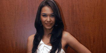 Adinia Wirasti Punya 'Bahu Lawean'?