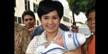 Joy Tobing Berikan Semangat Suami Melalui Anak