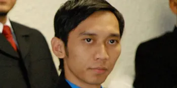 Ibas - Alya Tunangan Dengan Tema Pesta Kebun