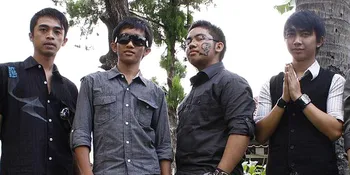 6 Tahun Berkarya, Alt Z Band Tetap Jaya