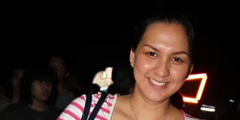 Donna Sempat Demam Sebelum Persalinan