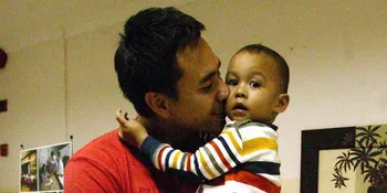 Darius Sinathrya Rahasiakan Arti Nama Anak