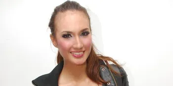 Nadine Chandrawinata Angkat Wakatobi Dalam Film