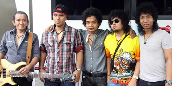 Teladani Iwan Fals, Blackout 'Go Green'