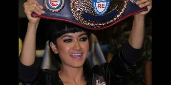 Julia Perez Mulai Hafal Istilah-Istilah Tinju