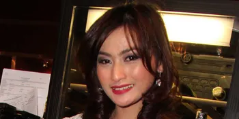 Debby Ayu Tak Bosan Berperan Panas