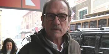Tommy Lee Jones - Meryl Streep Punya Masalah Seksual?