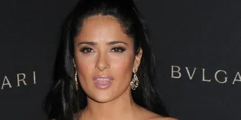 Salma Hayek, Dibujuk Jadi Ibu Rumah