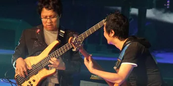 Erwin Gutawa Membetot Bass Untuk GIGI