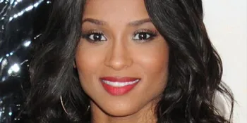 Ciara Suka Jalan-Jalan Bugil!