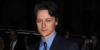James McAvoy Nekat Terjun Dari Atas Rumah Sakit