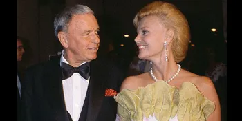 Frank Sinatra Mandi 12 Kali Sehari!