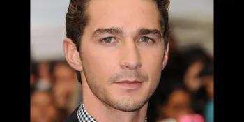 Shia LaBeouf: Megan Fox Tak Nyaman Tampil Seksi