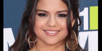 Selena Gomez Dilarikan ke Rumah Sakit!