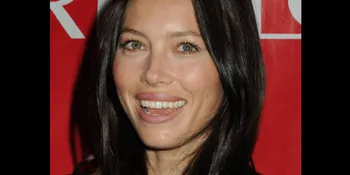 Jessica Biel Lagi-Lagi Gandeng Pria Baru