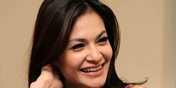 Cut Tary Rayakan 20 Tahun di Entertainment
