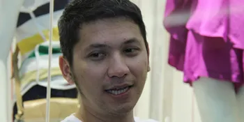 Gading Marten dan Keluarga Gemari Tato