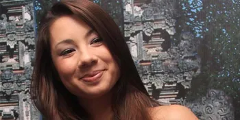 Irfan Bachdim - Jennifer Kurniawan Liburan ke Bali