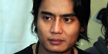 Lalu Lintas Jakarta Semrawut, Charly ST12 Jual Mobilnya