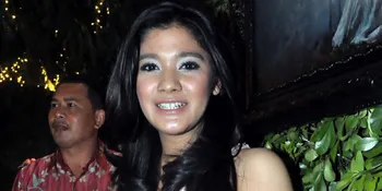 Naysila Mirdad Putus Cinta?