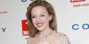 Kylie Minogue Bawa 200 Set Kostum