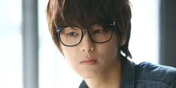 Drummer Kang Min Hyuk Rilis Lagu Star