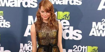 Emma Stone Tutup Facebook Gara-Gara FarmVille