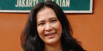 Terinspirasi Single, Oppie Andaresta Bagi-Bagi Es Krim