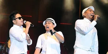 Sandhy Sondoro Sabet Tiga Penghargaan