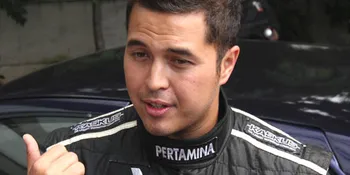 Rifat Sungkar - Scott Beckwith Jajal Lintasan APRC Selandia Baru