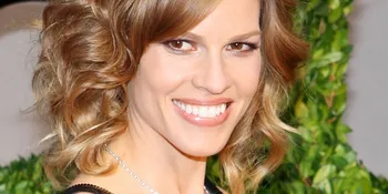 Hilary Swank Terbang ke Venus Untuk Pimpin Pemberontakan