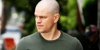 Matt Damon Pamer Gaya Rambut Baru, Gundul!