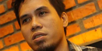 Drive Band Tak Ingin Dikontrol Label