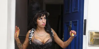 Label Fashion Amy Winehouse Bakal Nambah Koleksi?