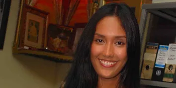 Fahrani Jadi Ikon Minuman Keras