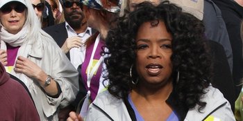 Oprah Winfrey Bakal Dapat Anugerah Kemanusiaan Oscar