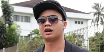 Derby Romero Nyaman Main Band