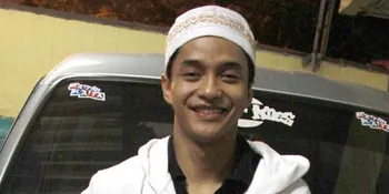 Adly Fairuz Berbagi Lewat Sahur On The Road