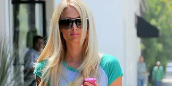 Paris Hilton Dibayar US$1 Juta Untuk Hadiri Pesta