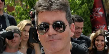 Simon Cowell Digugat Kontestan 'X-FACTOR'