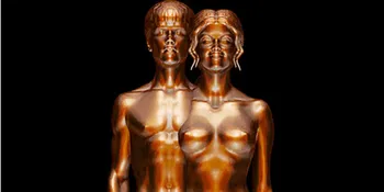 Justin Bieber - Selena Gomez Jadi Patung Perunggu