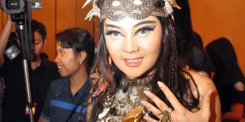 Ke New York, Indah Dewi Pertiwi Kedinginan
