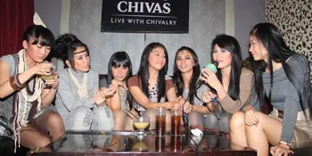 Non Muslim, Member 7 Icons Mahir Adzan