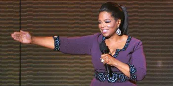 Luncurkan Buku, Oprah Gaet Bono