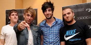 All Time Low Batal, Rajakarcis Merugi!